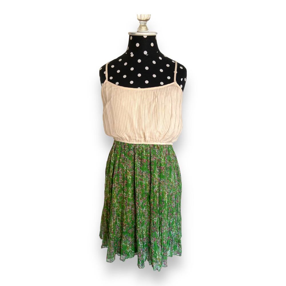 Ya Los‎ Angeles Womens Dress Sz XS Green Floral Skirt Beige Pleated Bodice